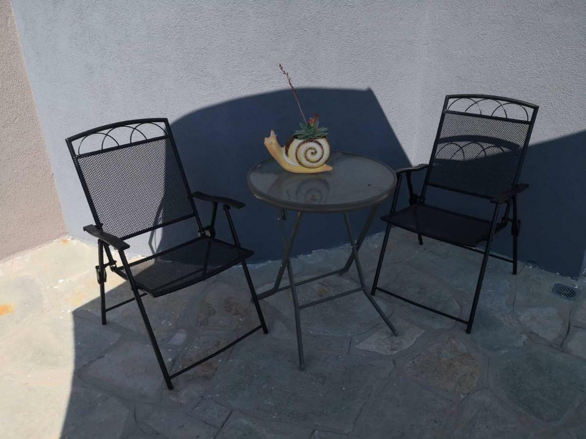 Menta Apartment Nea Iraklitsa Luaran gambar